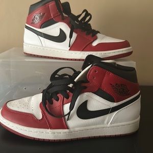 Air Jordon Retro white toe Chicago’s